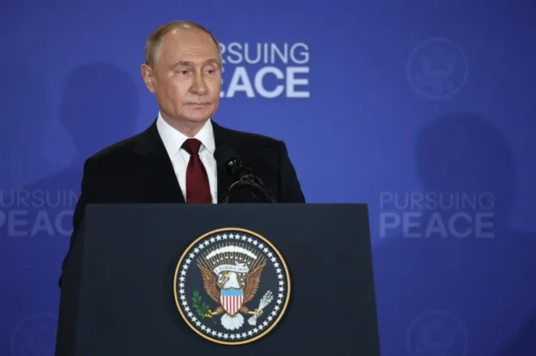 Putin endurece sus condiciones tras la cumbre de Alaska y congela las negociaciones de paz con Ucrania