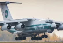 Avión ruso sancionado por EE.UU. aterriza en Nicaragua tras volar desde La Habana y Caracas en medio de tensiones militares en el Caribe