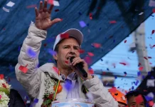 Jorge “Tuto” Quiroga promete un “plan de salvataje” económico en su cuarto intento por la presidencia de Bolivia