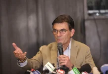 Rodrigo Paz pide unidad política en Bolivia tras su victoria y promete resolver la crisis de combustibles