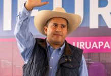 Asesinan al alcalde de Uruapan durante las celebraciones del Día de Muertos en Michoacán