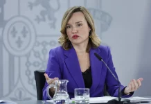 Pilar Alegría exige elecciones en la Comunidad Valenciana y acusa a Feijóo de “entregar el poder a Vox”