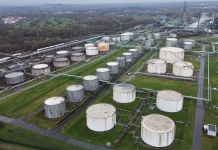 La Agencia Internacional de la Energía libera 400 millones de barriles para frenar el impacto de la guerra en los mercados petroleros