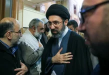 El nuevo líder supremo de Irán amenaza con cerrar el estrecho de Ormuz y atacar bases de EE.UU. en su primer mensaje al país