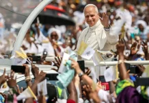 Choque entre Trump y el papa León XIV genera tensión entre católicos en EE.UU.