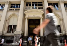 Argentina logra nuevo desembolso del FMI por USD 1.000 millones tras revisión del programa