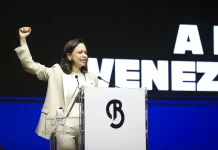 María Corina Machado afirma desde Madrid que Venezuela está lista para una transición democrática con elecciones libres