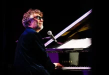 Fito Páez abre la 50ª Feria del Libro de Buenos Aires con un concierto sorpresa y un homenaje al rock argentino