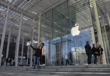 Apple cumple 50 años: de un garaje en California a liderar la revolución tecnológica global