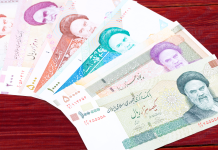 El rial iraní se desploma a mínimos históricos y agrava la crisis económica bajo presión de Estados Unidos