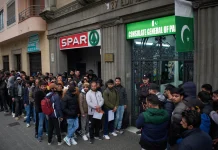 España lanza regularización masiva de inmigrantes y abre la puerta a hasta 800.000 personas