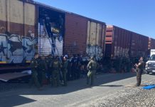 Hallan seis personas muertas dentro de un vagón de tren en Texas, cerca de la frontera con México