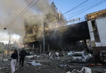 Ucrania denuncia 4 muertos y casi 100 heridos tras un masivo ataque ruso con drones y misiles