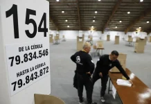 Colombia ultima los preparativos para unas elecciones presidenciales marcadas por la polarización política