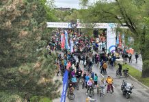 Más de 21.000 ciclistas participan en el 40º Tour de l’Île de Montreal pese al clima gris