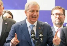 Santiago de Chile impulsa reforma para obligar a hospitales y escuelas a reportar migrantes irregulares