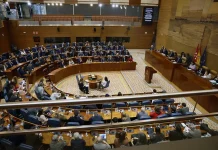 PP y Vox impulsan en Madrid la “prioridad nacional” para ayudas públicas y vivienda protegida