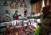 Consumo de carne vacuna en Argentina cae a su nivel más bajo en dos décadas por la crisis económica