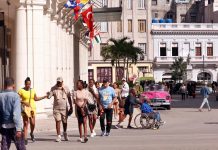 Cuba autoriza inversiones de su diáspora en medio de la crisis económica y tensiones con Estados Unidos