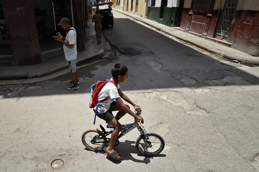 AME9955-CUBA-EDUCACION