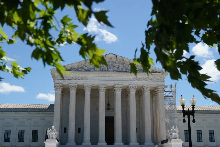 EA1179-USA-SUPREME-COURT