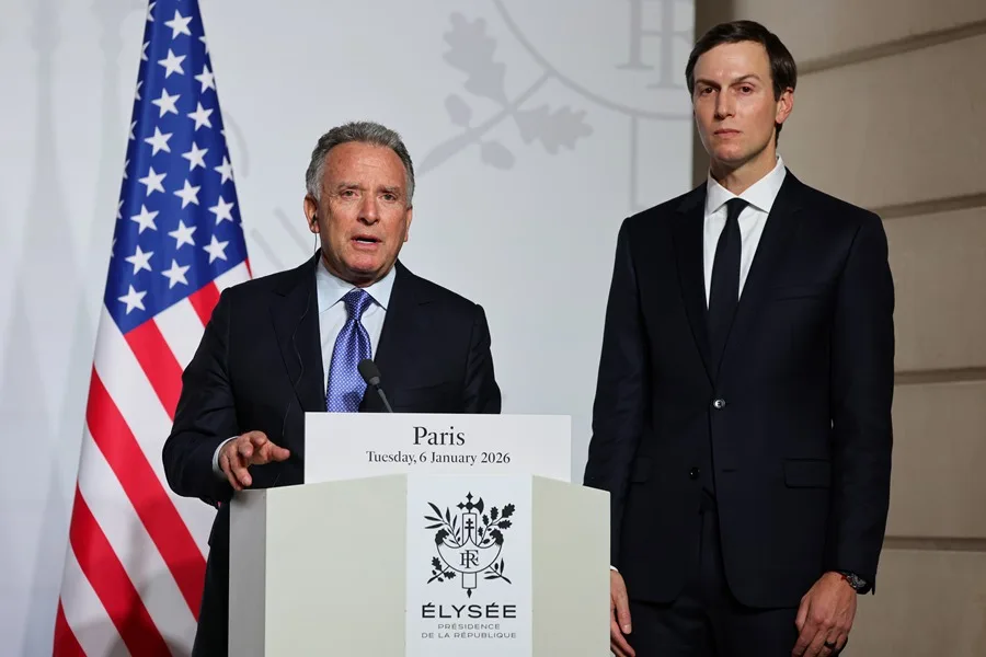 EPA3683-FRANCE-UKRAINE-DIPLOMACY-1