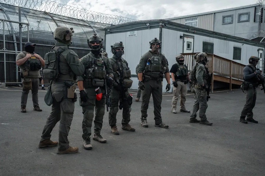 EPA6512-USA-PROTEST (1)