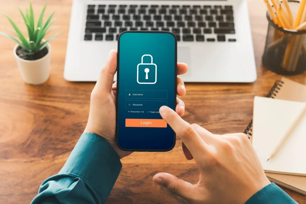 Publicación de blog 'Protege la seguridad y privacidad de tu celular' cover image