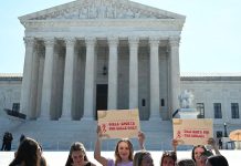 El Tribunal Supremo de Estados Unidos avala la prohibición de atletas trans en deportes femeninos escolares