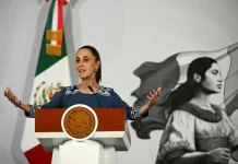 Sheinbaum denuncia injerencia de EE.UU. en México y acusa a “la ultraderecha” de impulsar una campaña contra su gobierno