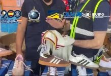 Desmantelan en Madrid una fábrica que falsificaba camisetas de selecciones del Mundial bajo demanda