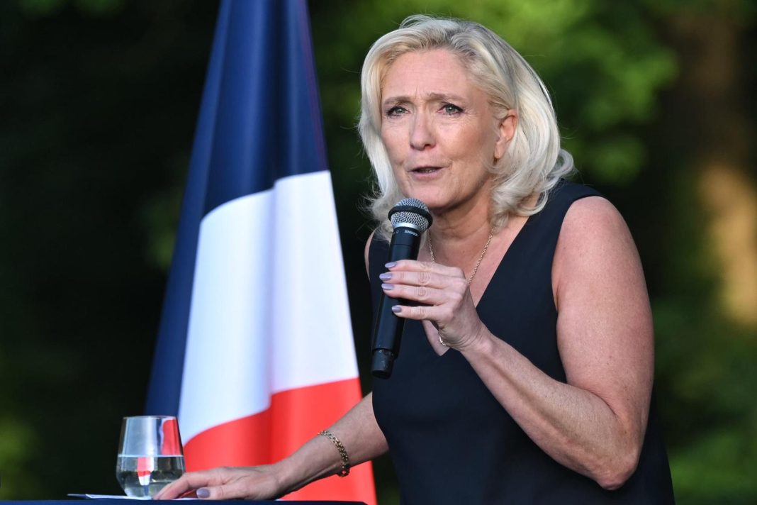 Justicia francesa decide futuro político de Le Pen a menos de un año de Presidenciales