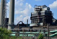 Canadá responde e impone aranceles a cientos de productos de EE. UU.