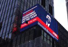 Florida afirma que el cartel contra Mamdani en Times Square atrae empresas y genera contactos de otros estados