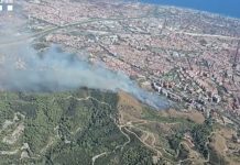 Torre Baró y Ciutat Meridiana quedan confinados por la humareda del incendio de Collserola en Barcelona: ya hay 25 hectáreas afectadas