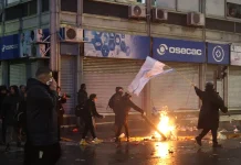 Protesta contra la reforma de propiedad privada de Milei termina con enfrentamientos y represión policial en Argentina