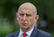 Reino Unido respaldó las sanciones de EEUU contra Irán y advirtió que tomará medidas para recuperar el tránsito por Ormuz