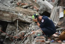 Una semana después del terremoto, Cali sigue buscando a desaparecidos y afronta el duelo