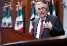 Gobernador de Sinaloa regresa al cargo tras negar vínculos con el Cártel de Sinaloa