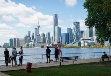 Líderes políticos en Canadá confirman que el lago Ontario mantendrá su nombre oficial