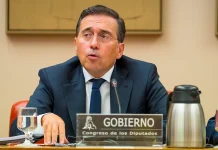 Albares salva a Marruecos y descarga toda la culpa de la entrada masiva en Ceuta a los «bulos» en las redes sociales