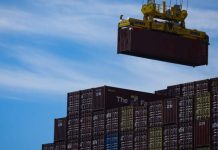 Canadá amplía la lista de productos de EE. UU. gravados con aranceles del 50% en respuesta a las medidas de Donald Trump