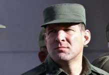 Reformas económicas y el nieto de Raúl Castro generan críticas dentro del sector más socialista de Cuba
