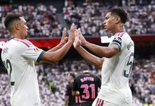 El Real Madrid golea al Málaga y mantiene el pleno (4-0)