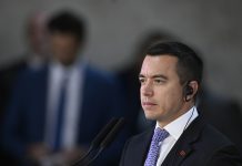 Noboa dice que «hay evidencia» de que barcos bombardeados han ayudado al narcotráfico