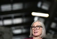 Los liberales lanzan un plan para ofrecer colocaciones remuneradas de cuatro meses en oficios calificados