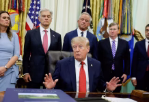 Trump anunció que prohibirá el acceso de CNN, MS NOW y Politico a la Casa Blanca