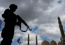 Arabia Saudí activa alertas por una «amenaza aérea hostil» mientras se recrudece la tensión en Oriente Medio