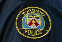La policía investiga dos incendios de coches mortales en Scarborough y Etobicoke