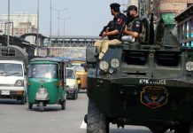 Pakistán mata a 15 supuestos integrantes de los talibán paquistaníes en la frontera con Afganistán